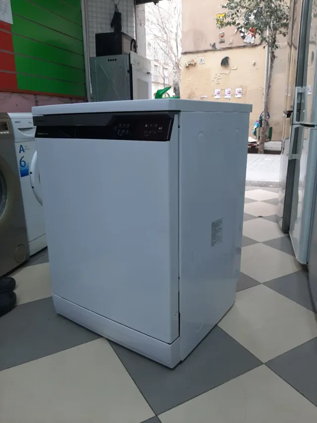 LAVAVAJILLA GRUNDIG (COMO NUEVA)