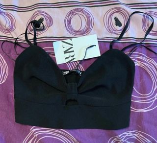 Top negro Zara lazo frontal