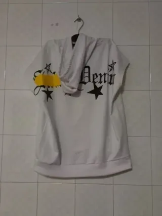 Felpa con cappuccio corta streetwear