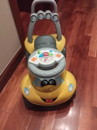 Correpasillos y andador marca chicco