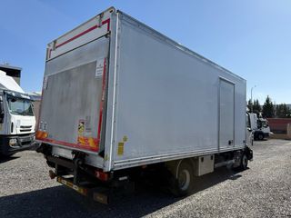 Camión RENAULT D 210