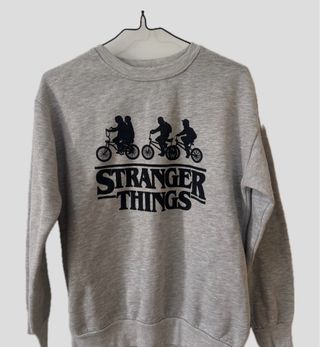 Sudadera Pull&Bear x Stranger Things