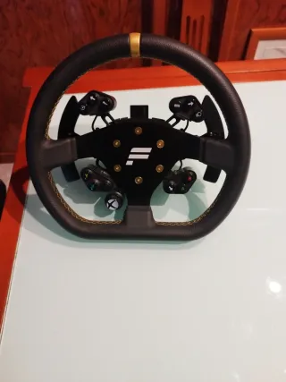 Volante Fanatec con botones Xbox