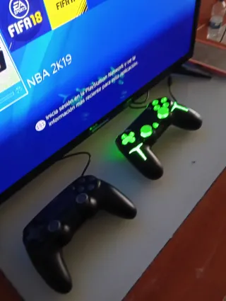 PS4 Negra mando cambia de colores + 5 Juegos