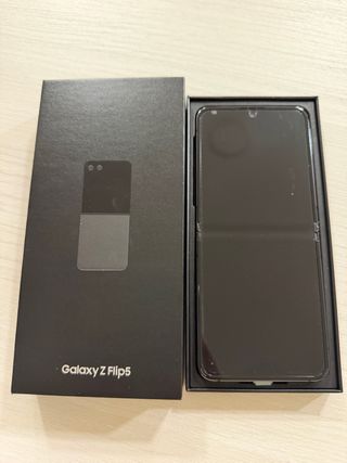 Samsung Galaxy Z Flip5 256GB + regalo fundas