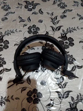 Auriculares inalámbricos negros