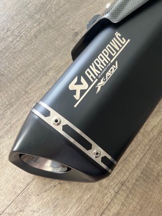 Tubo de Escape Slip On Honda X-ADV 750 y Forza 750