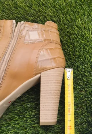 Botín tacón piel Nero Giardini beige