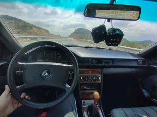 Mercedes-Benz Clase E 1991