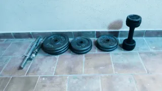 Mancuernas y discos de pesas
