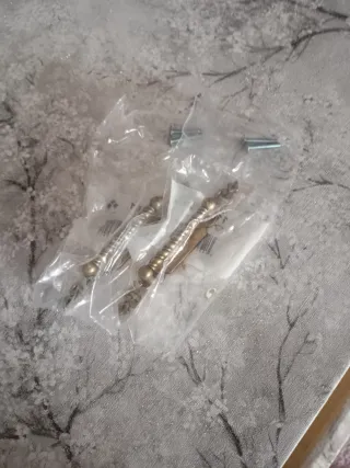 Baúl arcón restaurado madera y papel pintado.