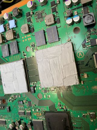 PS3 500GB C.F.W. 4.92 + Pasta Termica nuova