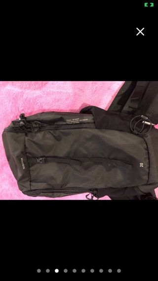 Mochila 20L Negra Espalda Aireada