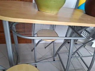 Mesa y 2 Sillas Plegables