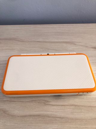 Nuovo Nintendo 2DS XL Arancione