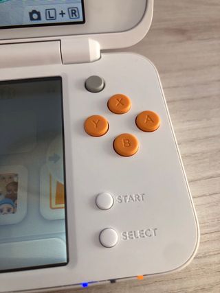 Nuovo Nintendo 2DS XL Arancione