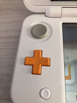 Nuovo Nintendo 2DS XL Arancione