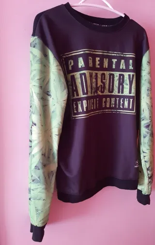 Sudadera juvenil con estampado