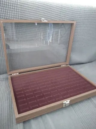 Expositor Anillos NUEVO terciopelo y madera.