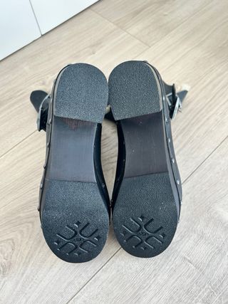 Botas UGG tacón negras con hebillas