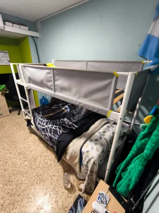 Litera IKEA Vitval + 2 colchones