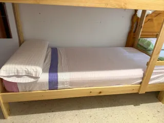 Litera de madera natural