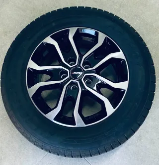 Llantas 16"y neumáticos nuevos Renault Traffic