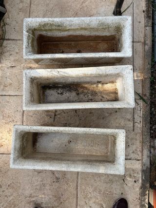 Maceteros de piedra con diseño