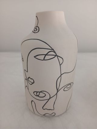 Jarrón Cerámica Diseño Rostros Abstractos Negro