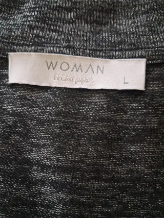 Jersey WOMAN cuello pico gris