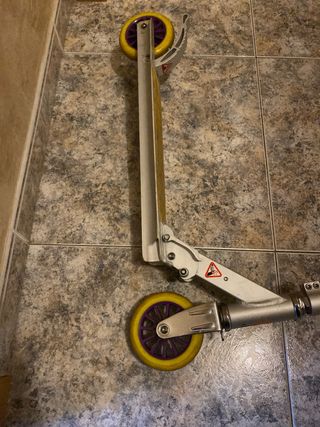 Monopatín infantil niña