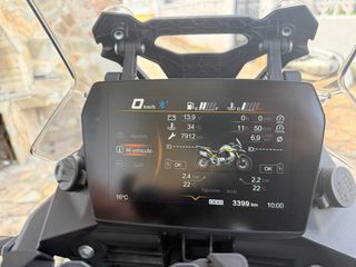 Voge 900 DSX Negra y Verde