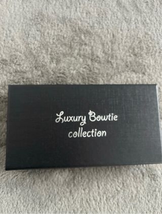 Conjunto Pajarita y Pañuelo Paisley con Gemelos