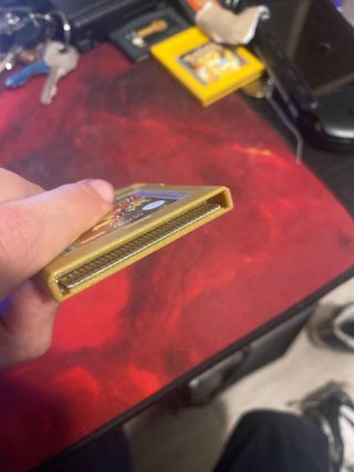 Nintendo Game Boy Color Pikachu + Pokémon Oro/Argento