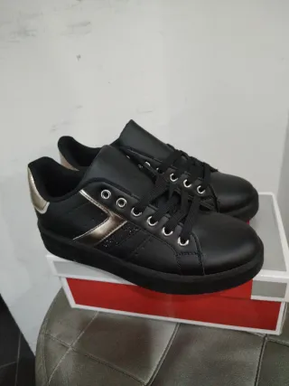 Scarpe donna nere e oro n.38