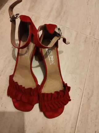 Sandalias piel rojas fiesta Talla 38