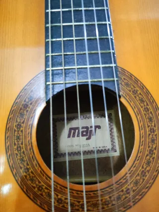 Chitarra classica Majr