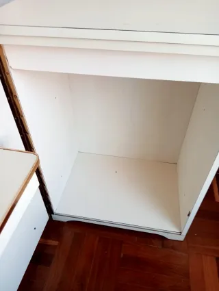 Cómoda de maquina de coser