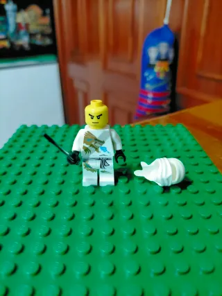 Lego Zane DX Ninjago Minifigura