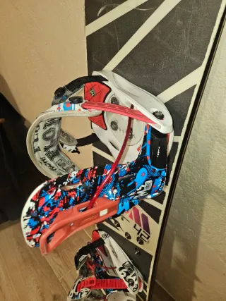 Tabla Burton con fijaciones Flow