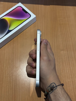 iPhone 14 Bianco 83% Batteria