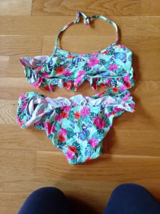 Bikini niña estampado floral talla 10-12