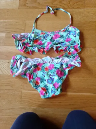 Bikini niña estampado floral talla 10-12