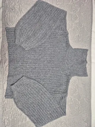 Jersey SHEIN cuello alto gris 13-14 años