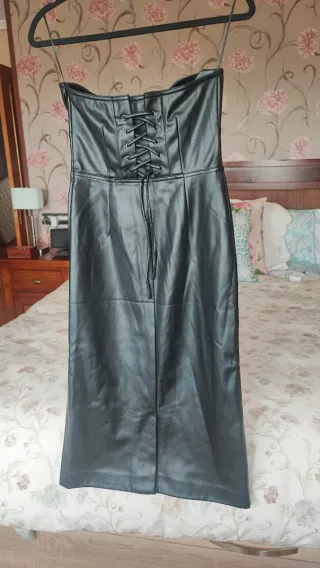 Vestido midi polipiel palabra de honor