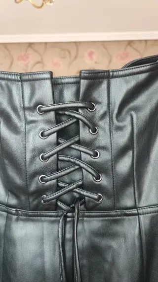 Vestido midi polipiel palabra de honor