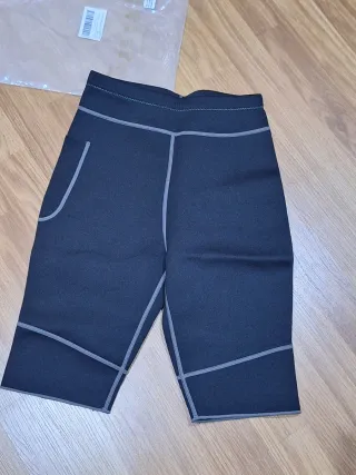 Pantalón corto neopreno talla S