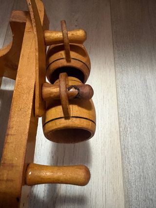 Mini barril de madera decorado