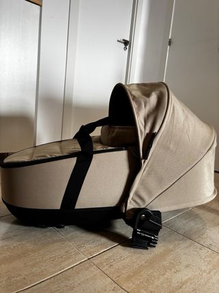 Pacchetto Babyzen YOYO² + Capazo + 3 extra in regalo