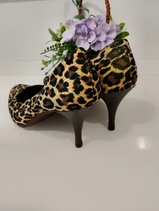 A ESTRENAR Zapatos tacón DERO estampado leopardo